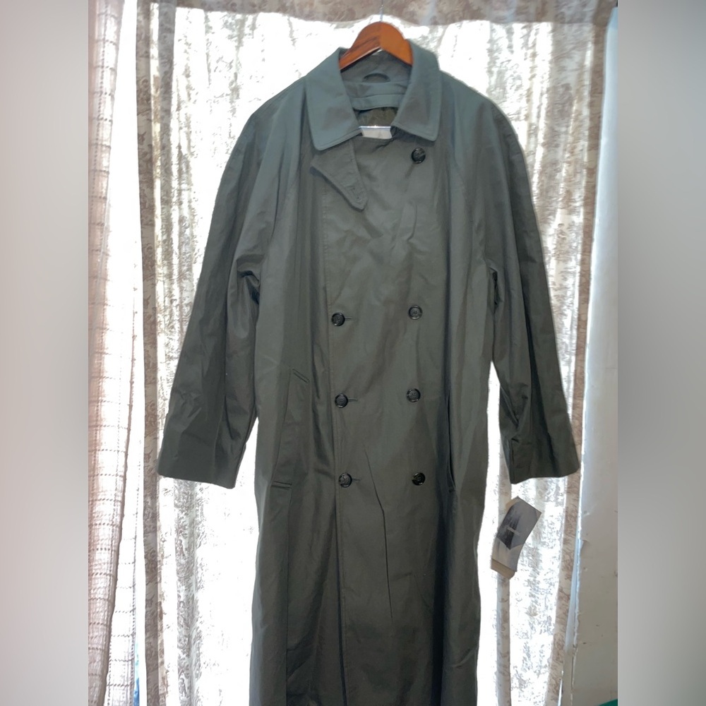 Men’s London Fog Green Trench Coat double breasted zipper lined